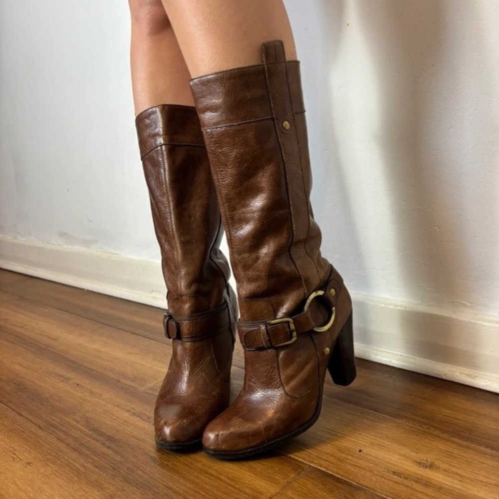 Elegant Brown Heeled Leather Boots